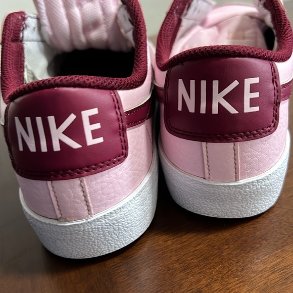 Nike Blazer Low '77 (GS) Big Kids' Pink Foam-Dark Beetroot - Picture 4 of 9